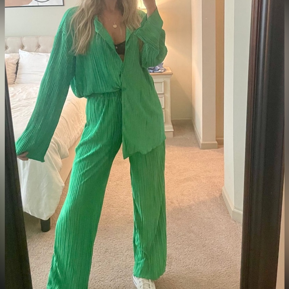 Women’s 2 Piece Set in Green